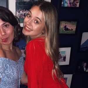 Meet your Posher, Avery